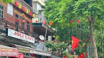 Bán nhà mặt phố Vạn Phúc - Ba Đình, 60m2 5 tầng vỉa hè đá bóng KD đỉnh