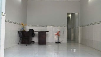 Bán nhà 2/ ngắn DT:4mX12m 1T + lửng 2pn,2w phòng khách bếp