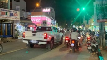 MTKD sầm uất VƯỜN LÀI gần CHỢ khu xung túc 