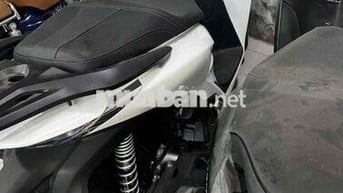 Cần Bán gắp SH 125 đời 2025 mới đi 67km