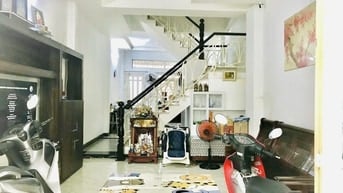 BÁN NHÀ 2 MẶT HẺM – TRẦN XUÂN SOẠN, P. TÂN HƯNG, Q7- giá chỉ 6.2T( TL)