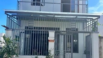 Bán nhà MT kinh doanh-86m2-2tầng-2PN-ôtô 10m-Vĩnh hoà-Nha Trang- 2ty65