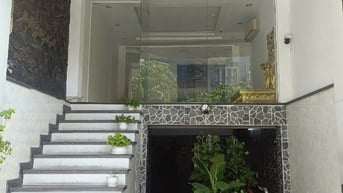 CẦN GẤP 1 NAM GIỮ XE VĂN PHÒNG Ở TÂN BÌNH - NGHỈ CHỦ NHẬT