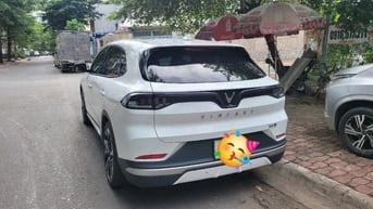 VF8 PLUS TRẮNG SANG TRỌNG - BIỂN SÀI GÒN CHÍNH CHỦ - MỚI CHẠY 30.000KM