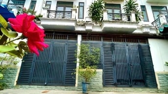 Bán nhà Khu Phân Lô- gần Rạch Xuyên Tâm Cầu An Lộc,4 tầng,4 PN,7.6 T