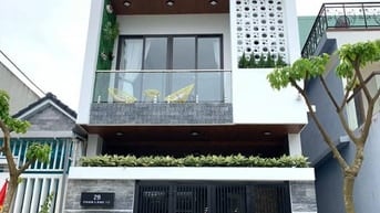 Cho thuê nhà nguyên căn trong hẻm gần trung tâm tiện đi lại. Gần chợ..
