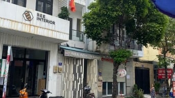 Mặt tiền hà thị đất gầ trường học DT:4x22 trệt 3 lầu vị trí cực đẹp