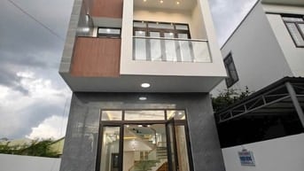 Bán nhà KDC Xuyên Á 4x9 (trệt - lầu) 2PN, giá ngộp chốt nhanh 380tr