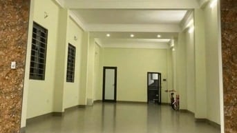 Chính chủ cần cho thuê nhà 585 Nguyễn Văn Linh. 75m2, mt 5m. 12tr/thg