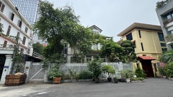 Biệt thự Vườn Đào- Hồ Tây- 300m vuông- 150 tỷ
