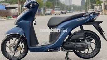 Bán xe Vision, cần đổi xe mới nên bán lại.