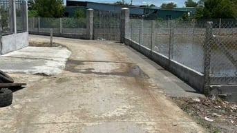 Bán lô đất chính chủ full thổ cư, tiếp giáp trục đường Lương Văn Nho.