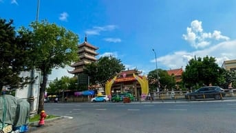 Bán nhà mặt tiền Hoàng Sa, Q3, 44m², 5PN, đang kinh doanh, giá 18.3 tỷ