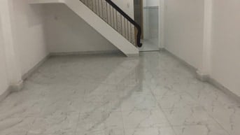 Chính chủ cho thuê nhà 139 Cao Thắng, q10,LH:0339507189