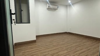 Cho Thuê Nhà Mới Xây Có Thang Máy Đường D
