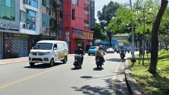 Cần bán gấp nhà 4 tầng, MT Trường Sa, HĐ thuê 55 triệu/tháng