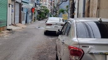 Nhà-gò-vấp-4tầng-hẻm-xe-hơi-tặng-full-nội-thất-cao-cấp,nhà mới đẹp