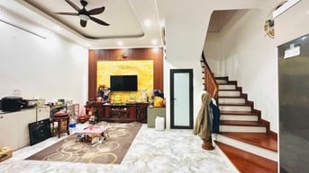 Bán nhà phố Kim Ngưu, kinh doanh online , gần mặt phố, 37m,9.2 tỷ