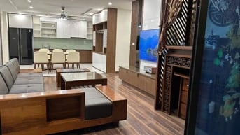 Chính chủ nhờ bán căn hộ chung cư cao cấp dự án 136 Hồ Tùng Mậu 145m2,