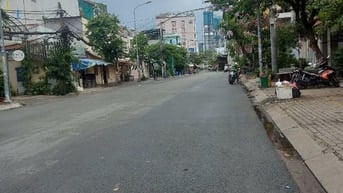Bán nhà MT đường số 1 khu Lý Phục Man. 4 x 22m, giá chỉ 11 tỷ.
