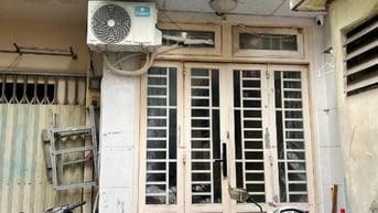 Nhà 3 tầng hẻm 165 đường Cống Quỳnh P.Nguyễn Cư Trinh Q1
