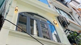 Bán Nhà Hẻm Nguyễn Thiện Thuật, Q.3 – 4 Tầng, Full Nội Thất, Giá Tốt