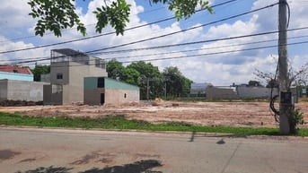BÁN LỖ 1006M2 SHR NGAY THỊ XÃ ĐƯỜNG 18M SÁT CHỢ GIÁ 130TR