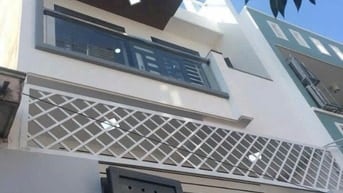Nhà hẻm 6m đường Lê Văn Quới: 4.5mx12m đúc 1 trệt 2 lầu