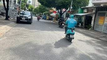 Bán nhà DT 4M X 20M MẶT TIỀN KINH DOANH BUÔN BÁN ĐA NGHANG NGHỀ, 