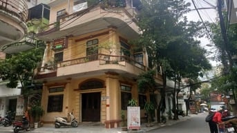 Lô góc Ngụy như Kom Tum, kinh doanh đỉnh, ngõ thông 60m2, 6 tầng, mt 5