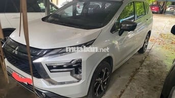 Mitsubishi Xpander 2022 AT Premium - 8000 km