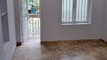 Căn hộ 90m2, tầng 2,TT phố Yên Bái 1,có 3 ngủ,2WC, nhà mới sơn sửa đẹp