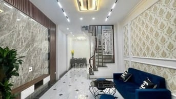 NHÀ MỚI 5 TẦNG - 6P NGỦ - PHỐ VĨNH HƯNG - HOÀNG MAI - NGÕ Ô TÔ