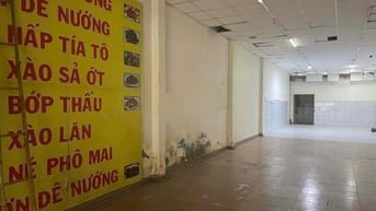 Cho thuê nhà mặt tiền Vườn Lài, P.P.T.Hòa, Q.Tân Phú giá 22tr 