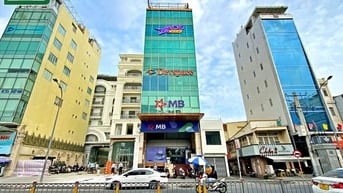 Tòa nhà MT Đinh Tiên Hoàng Bình Thạnh (7.5x28m) hầm 9 tầng HDT 370 tri