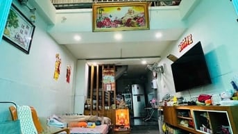 CHỦ CẦN TIỀN BÁN GẤP NHÀ NGUYỄN THIỆN THUẬT Q3,GIÁ 5TỶ 9.DT 48m2,5 
