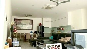 Bán Nhà MT D19 VietSing, DT 10x30m, Sẵn Mặt Bằng Kinh Doanh sầm uất