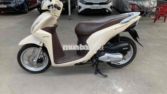 Honda Vision 110 Fi màu vàng kem đời 2018 bstp