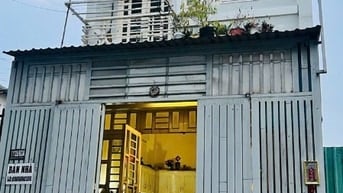 Mặt tiền hẻm 1135 Huỳnh tấn phát Q7