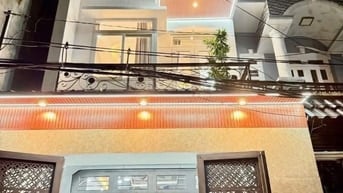 Bán gấp nhà ở đường Thành Thái, phường 12, quận 10, giá 2 tỷ 300 triệu