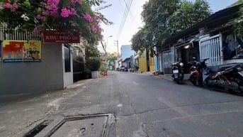 BÁN GẤP NHÀ MẶT TIỀN BÌNH TÂN GIÁP TÂN PHÚ – NGANG 15M – NỞ HẬU 23M –