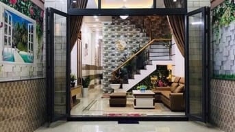 Nhà hẻm xe hơi đường Phan Sào Nam, Tân Bình. Khu dân cư đông đúc