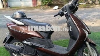 Xe honda lead như mới, xe rin rất ít dùng