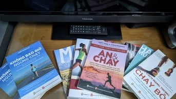 Bộ sách về chạy bộ, còn mới toanh