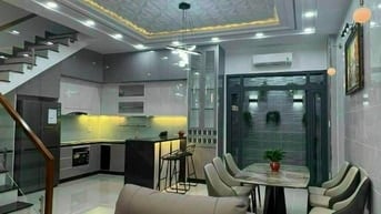 Cần tiền chữa bệnh bán nhà 64m2,1 trệt 2 lầu,SHR,980tr,đỗ xuân hợp