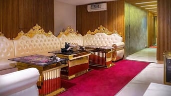 SANG GẤP TỔ HỢP NHÀ HÀNG – KARAOKE VIP – MASSAGE QUẬN 1