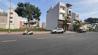 Bán 2 miếng đất 180m2, full thổ cư, hẻm xe hơi rộng rãi đường Tây Lân,