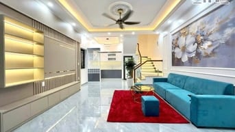 Bán nhà đường số 18 - 1 trệt 2 lầu. Giá 1,980 tỷ - DT:65m2. Ngay chợ