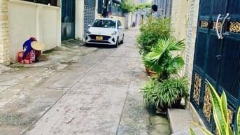 Bán 2 tỷ 350. Nhà 59m2 Lê Quang Định, Gò vấp xây 4 lầu. Cho thuê 12 tr