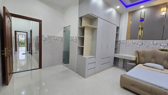 BÁN ĐẤT TẶNG NHÀ 4 TẦNG 113 M2( 5.1 NH 9 X 22) Đ/SỐ LÂM VĂN BỀN QUẬN 7